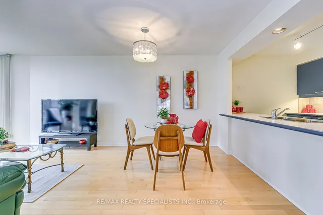 Additional image 15 of 50 Eglinton Ave Unit 403