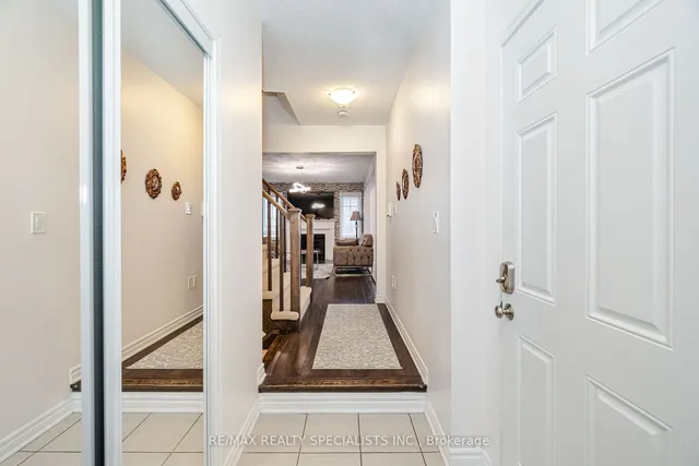 Additional image 3 of 1158 Duignan Cres