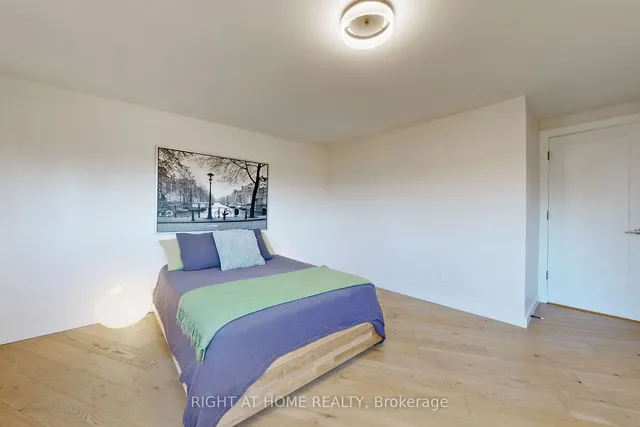 Additional image 29 of 400 Bloor St Unit 6