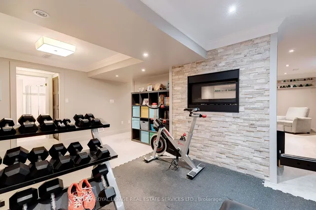 Additional image 33 of 134 Westchester Rd