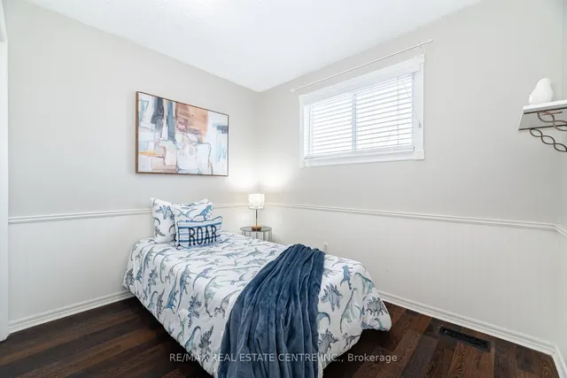 Additional image 24 of 43 Markham Cres