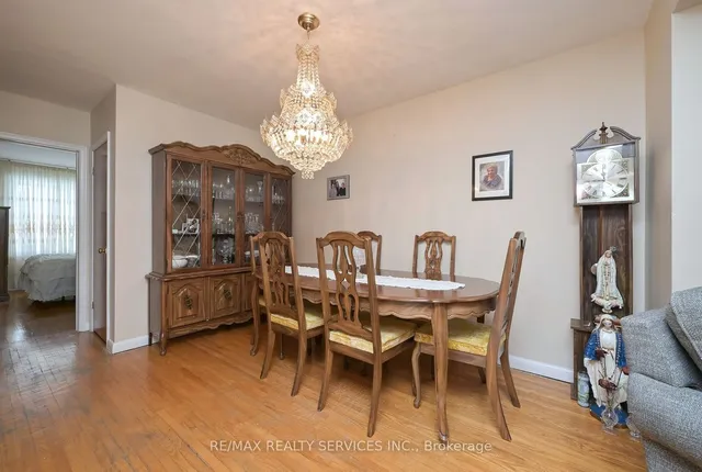 Additional image 8 of 4 Garden Ave