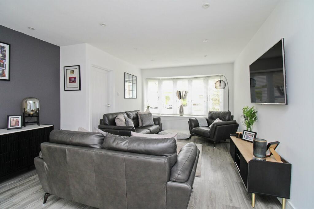 Primary image of Laking Avenue, Broadstairs, CT10 3NE