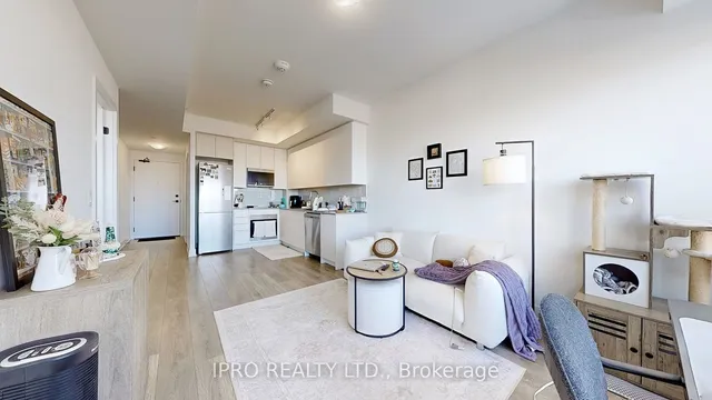 Additional image 8 of 2485 Taunton Rd Unit 826