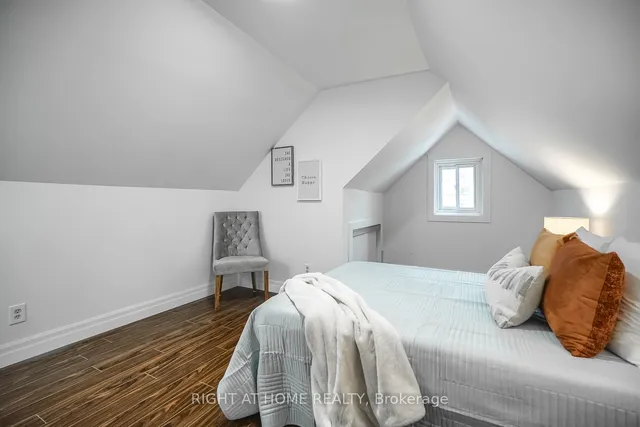 Additional image 36 of 108 King St