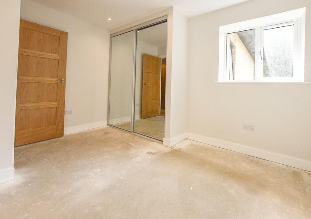 Additional image 6 of Flat 6, Endlesham Court,, 131 Woodcote Valley Road,, Purley, CR8