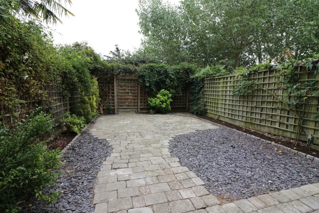 Additional image 17 of Bridge Close, Sandwich