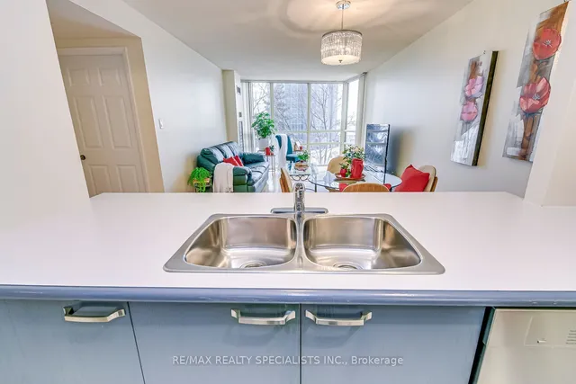 Additional image 12 of 50 Eglinton Ave Unit 403