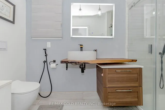 Additional image 30 of 268 Beach Blvd