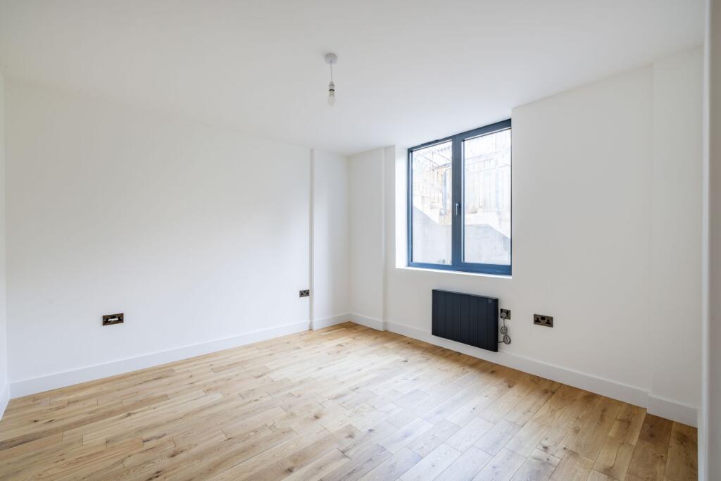 Additional image 7 of Seaton Court, Russell Hill, Purley