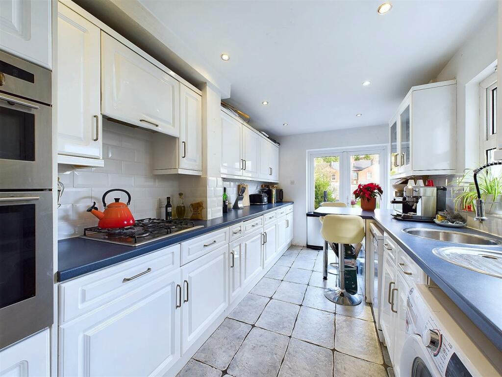 Additional image 6 of Little Roke Avenue, Kenley