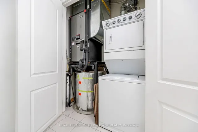 Additional image 38 of 383 Main St Unit 618