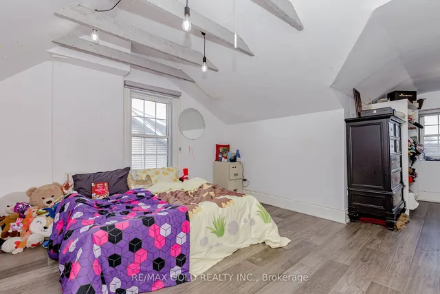 Additional image 33 of 268 Beach Blvd