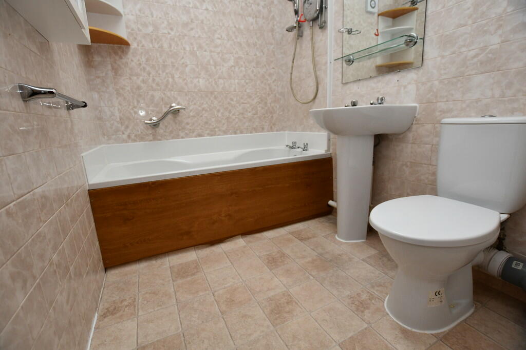 Additional image 6 of Bletchingley Close, Thornton Heath