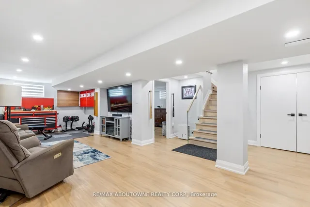 Additional image 23 of 1302 Dunbar Rd