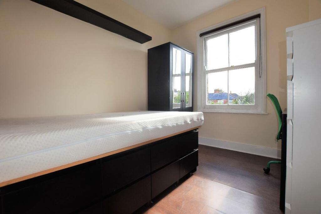 Additional image 13 of 16 Guildford Road