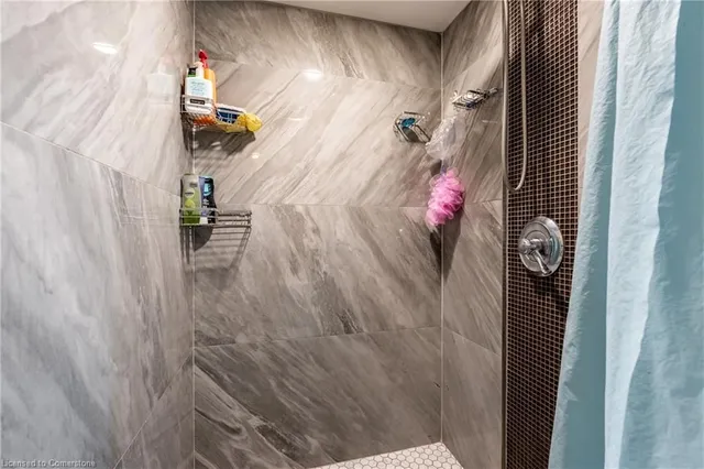 Additional image 25 of 10 Douglas Pl