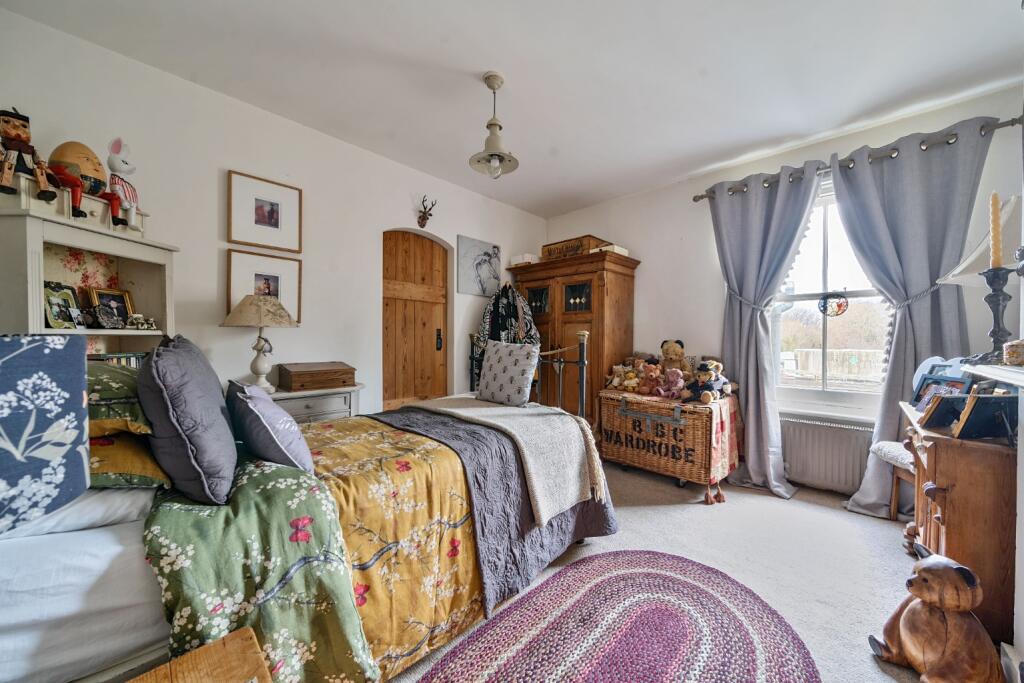 Additional image 11 of Woodnesborough Road, Sandwich, Kent, CT13