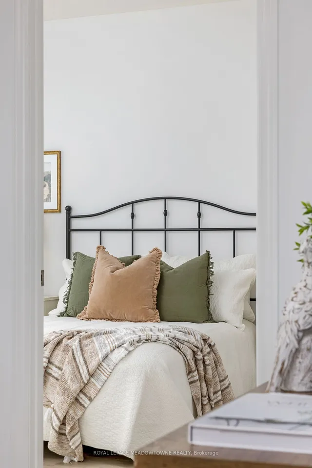 Additional image 27 of 383 Main St Unit 618