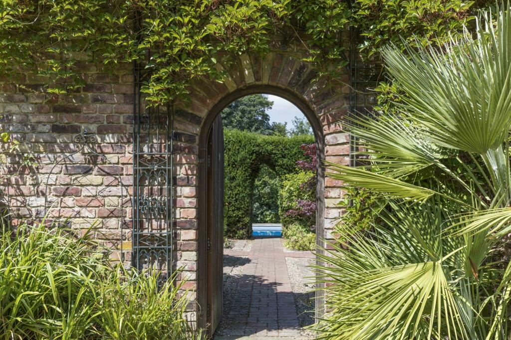 Additional image 23 of Oxney, St. Margarets-At-Cliffe, CT15