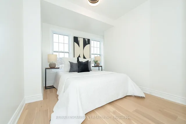 Additional image 21 of 244 Glenashton Dr