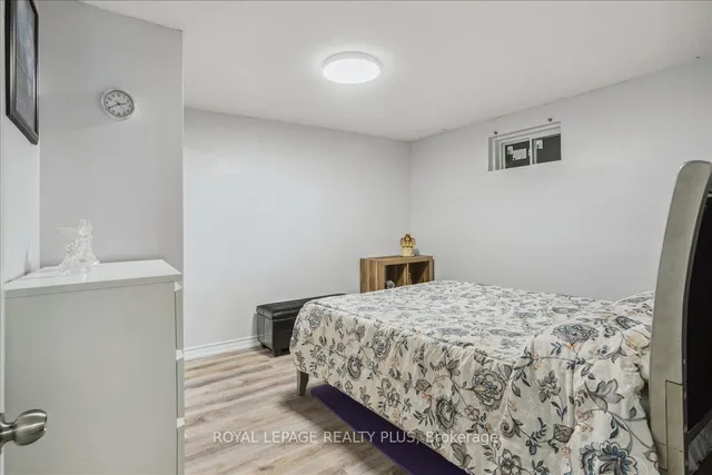 Additional image 36 of 150 Clansman Tr