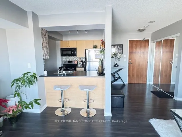 Additional image 9 of 215 Queen St Unit 711