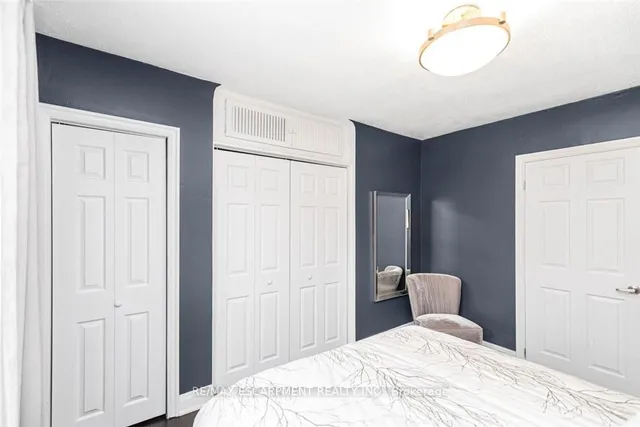 Additional image 20 of 865 Queensdale Ave