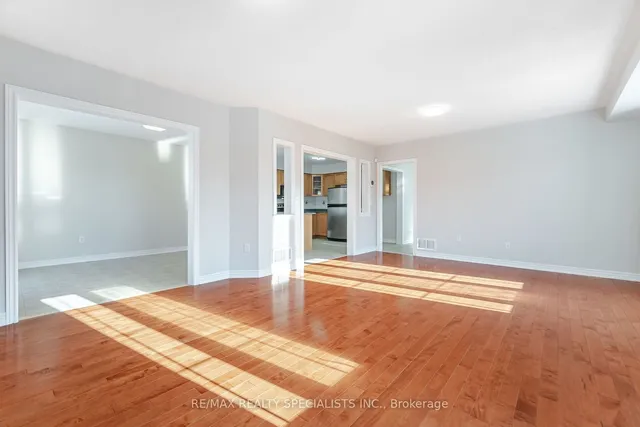 Additional image 11 of 615 Garden Walk