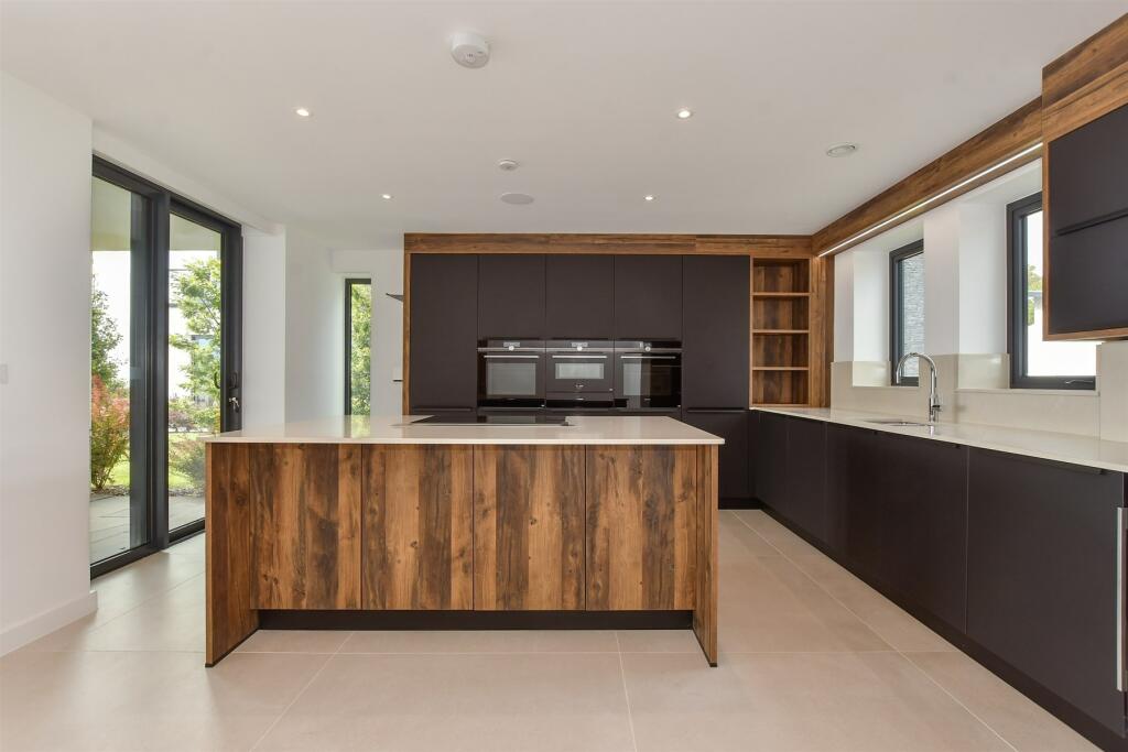 Additional image 3 of Ocean Drive, Broadstairs, Kent