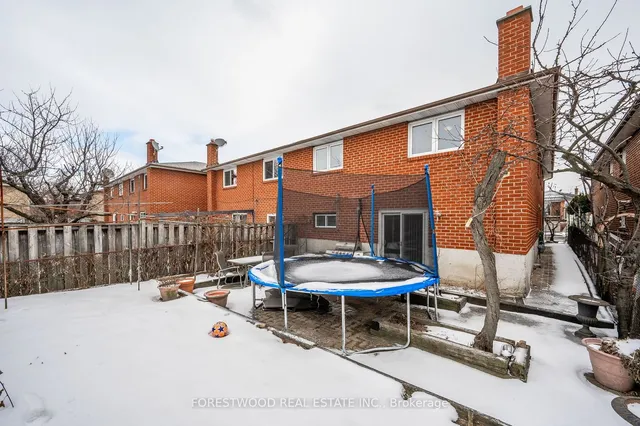 Additional image 28 of 924 Lovingston Cres