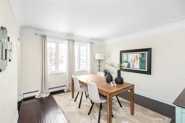 Additional image 11 of 865 Queensdale Ave