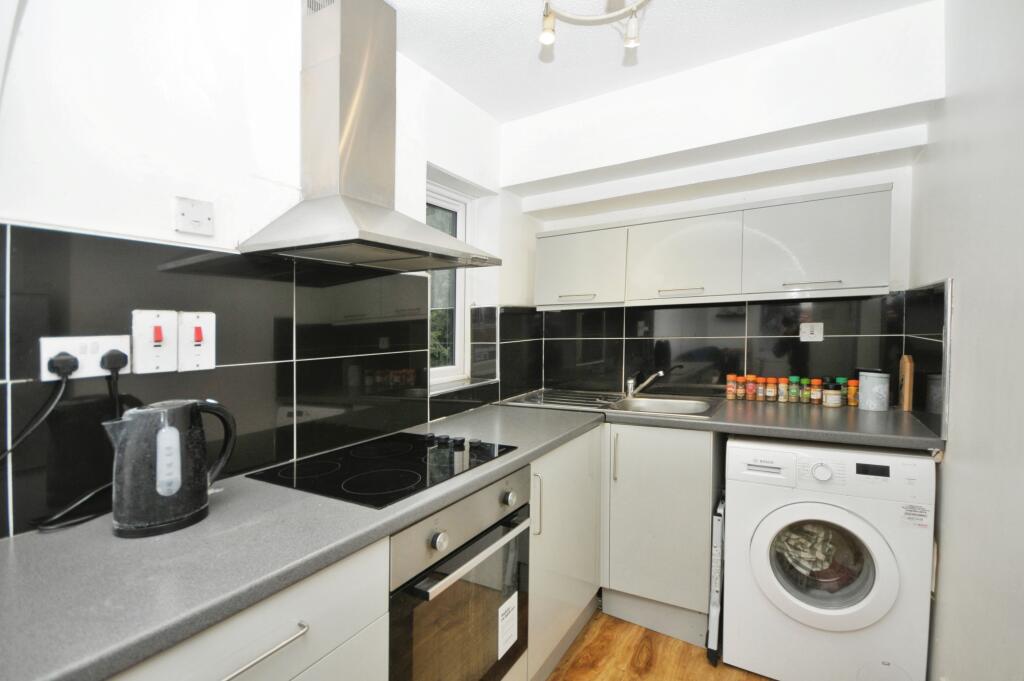 Additional image 9 of St. Christophers Gardens, THORNTON HEATH, Surrey, CR7