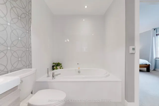 Additional image 24 of 134 Westchester Rd