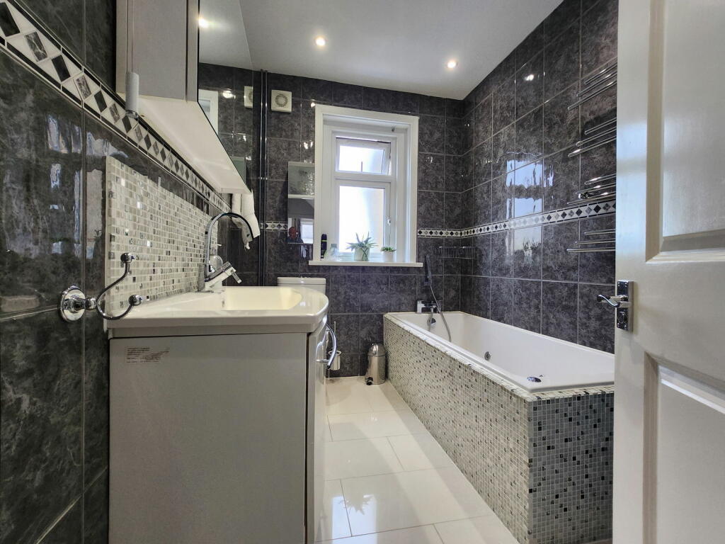 Additional image 11 of King Edward Avenue, Broadstairs, CT10 1PH