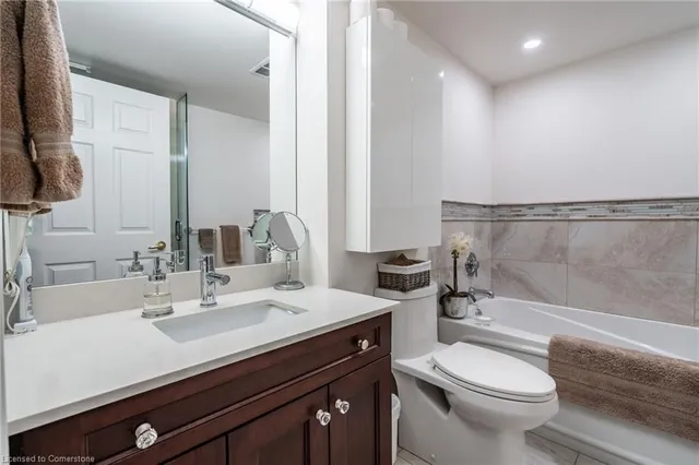 Additional image 27 of 442 Maple Ave Unit 604