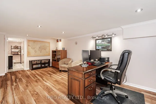 Additional image 33 of 1615 Sir Monty's Dr