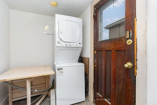 Additional image 16 of 145 Hope Ave