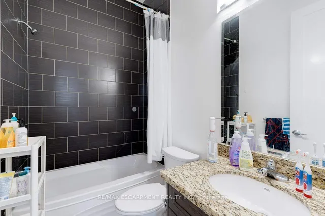 Additional image 17 of 112 King St Unit 203