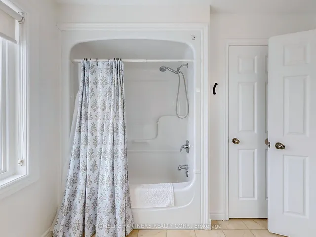 Additional image 32 of 2346 Emerson Dr