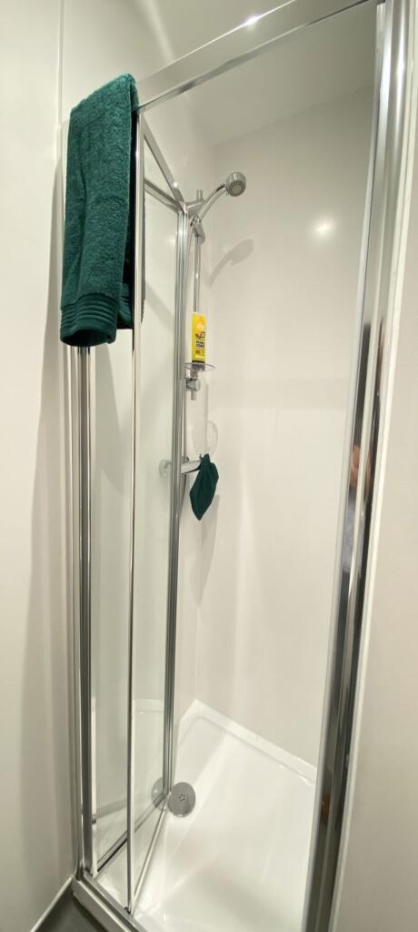 Additional image 24 of 8 Griffin Westgate One: 3675