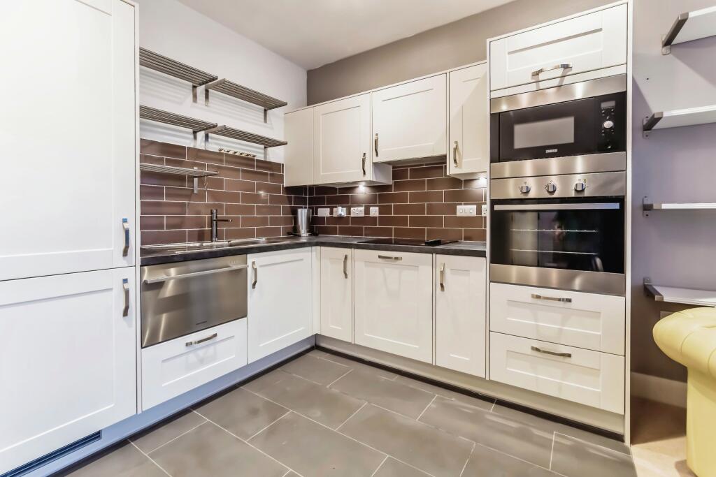 Additional image 11 of Brighton Road, Purley, Surrey, CR8