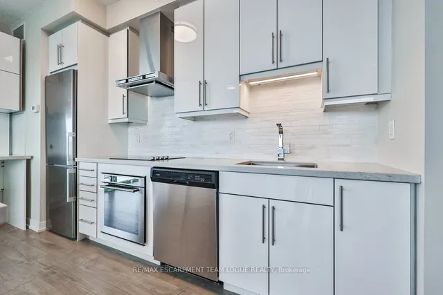 Additional image 17 of 2081 Fairview St Unit 1901