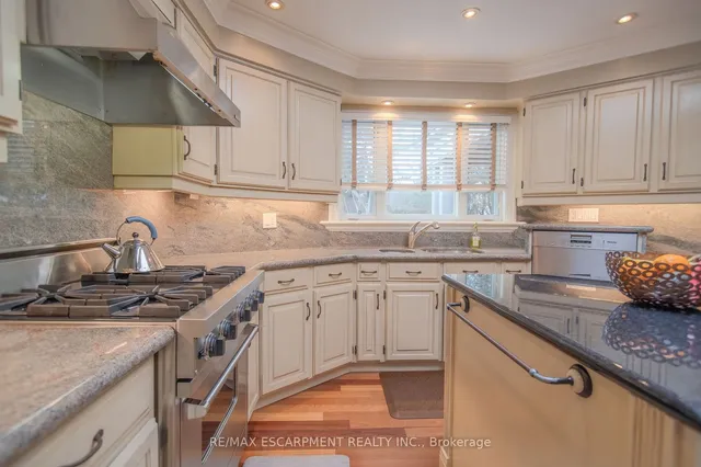 Additional image 11 of 56 Cameo St