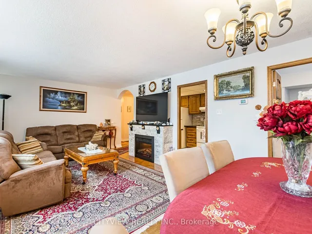 Additional image 9 of 3700 Kaneff Cres Unit 212