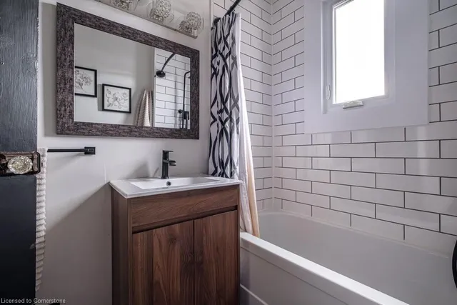 Additional image 30 of 134 Robert St