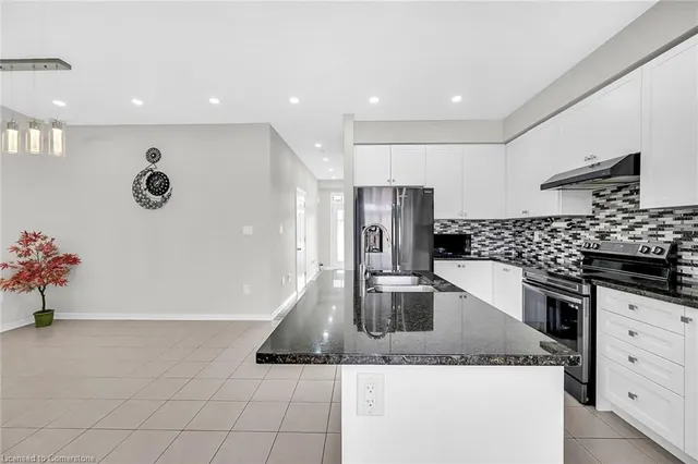 Additional image 14 of 328 Bedrock Dr