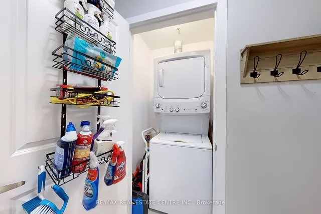 Additional image 31 of 81 Robinson St Unit 305