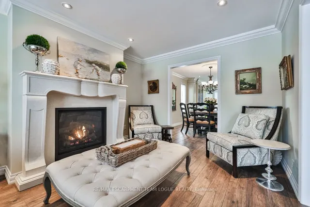 Additional image 5 of 2215 Vista Dr