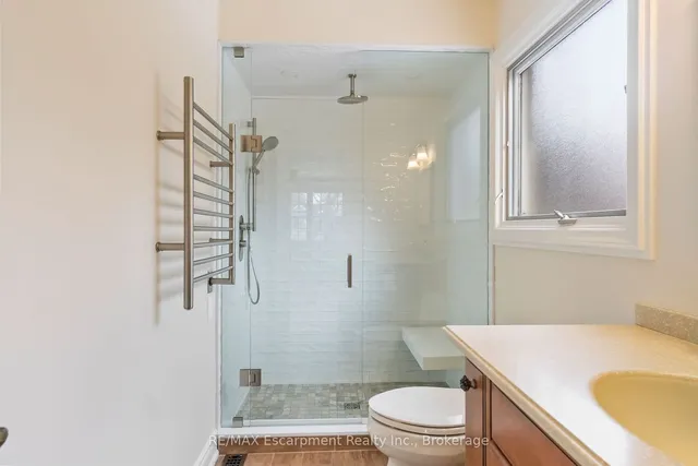 Additional image 24 of 501 CHAMBERLAIN Lane